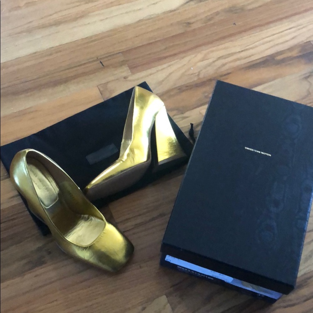 Dries Van Noten Gold Leather Pumps Size 37 (7) NWT